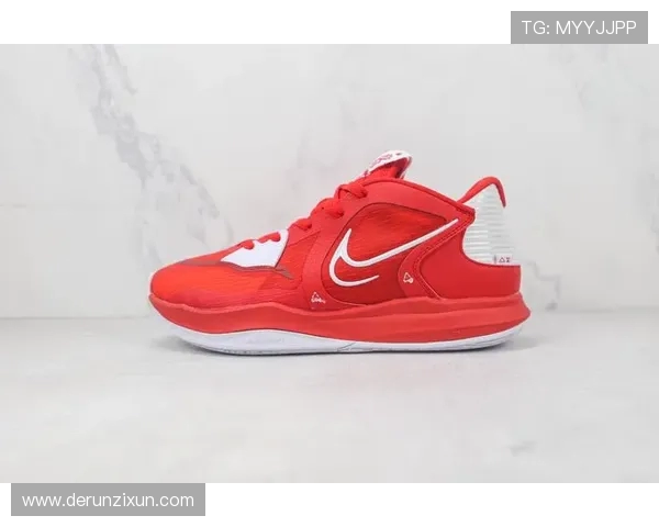 穿红色Kyrie6的巴恩斯轰23分25板10助攻完成史诗三双 穿红色Kyrie6的巴恩斯轰23分25板10助攻完成史诗三双